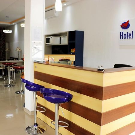 Hotel Vinte Sapiranga Bagian luar foto